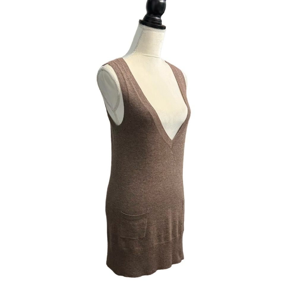 BCBG MAXAZRIA (NWT) Wool Blend, Deep V Neck Sweater Vest, Size Large - Picture 8 of 15